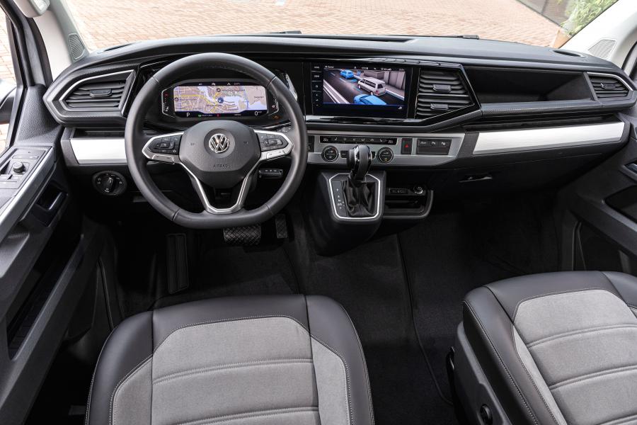 Торпедо Volkswagen Multivan Bulli (T6.1) 2019 года  (фото 36 из 86)